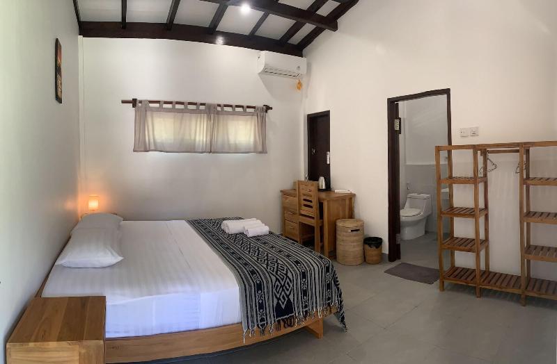 Balong Balong Surf Bungalows and Restaurant image