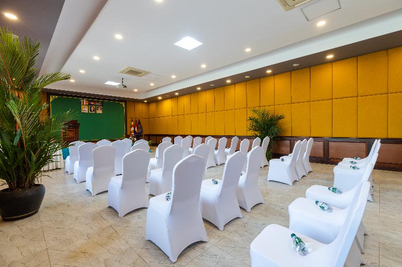 Green Amazon Residence Hotel image