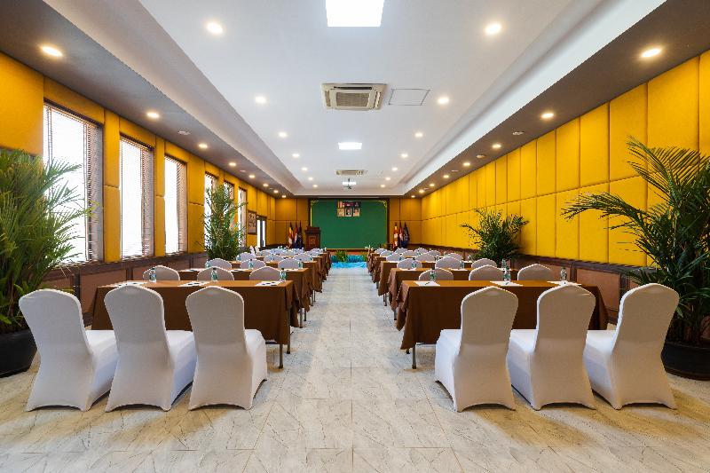 Green Amazon Residence Hotel image
