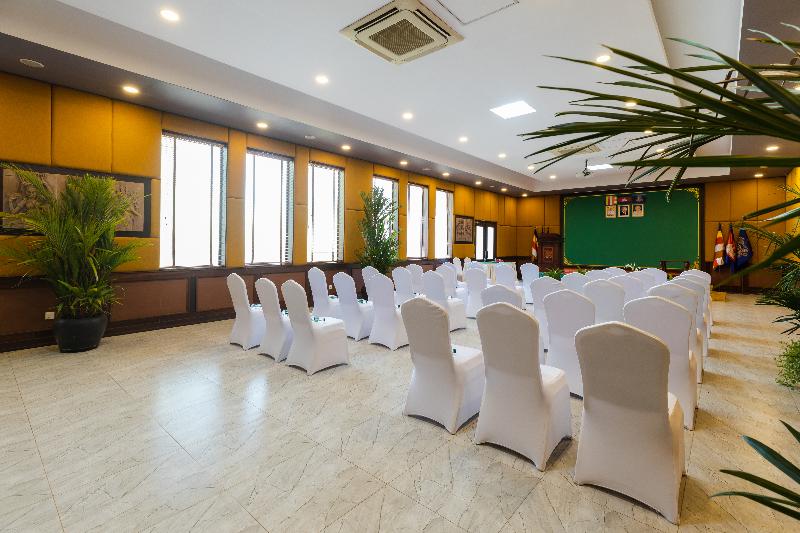 Green Amazon Residence Hotel image