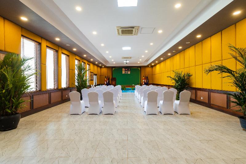 Green Amazon Residence Hotel image