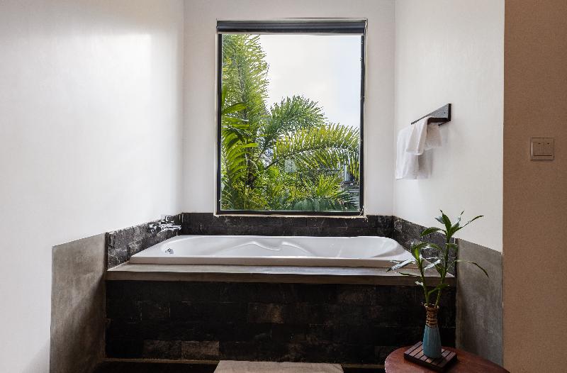 Green Amazon Residence Hotel image