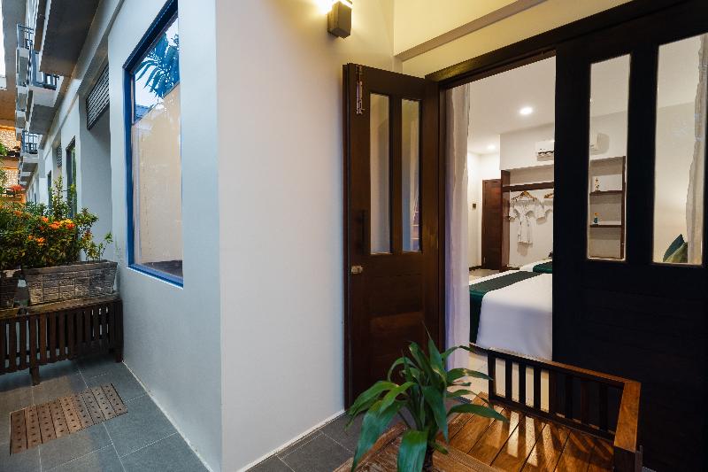 Green Amazon Residence Hotel image