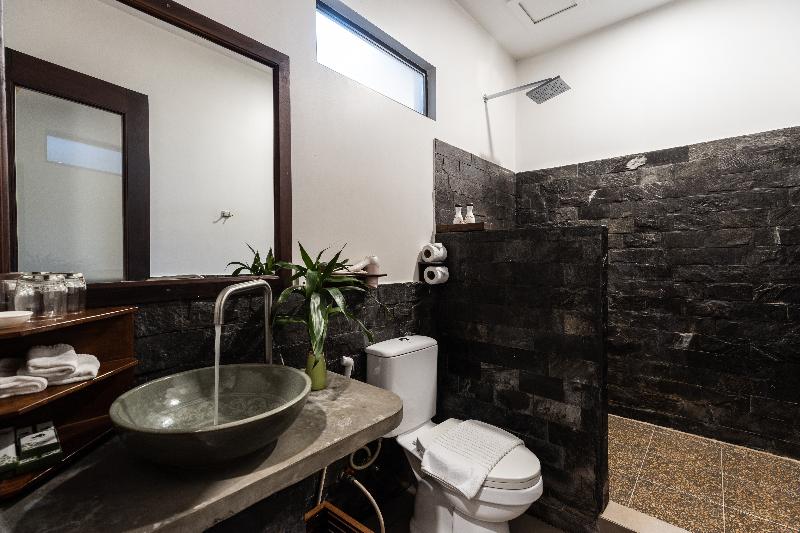 Green Amazon Residence Hotel image