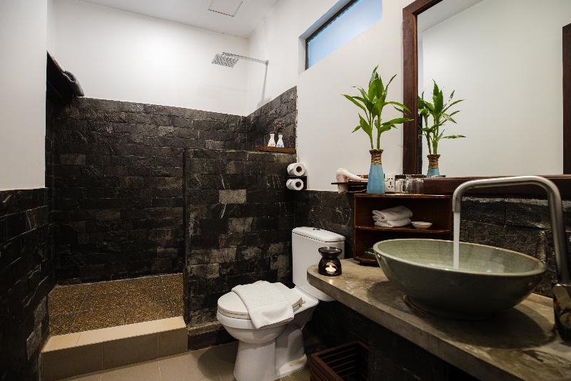 Green Amazon Residence Hotel image