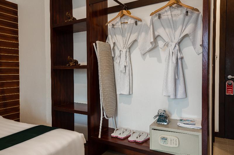 Green Amazon Residence Hotel image