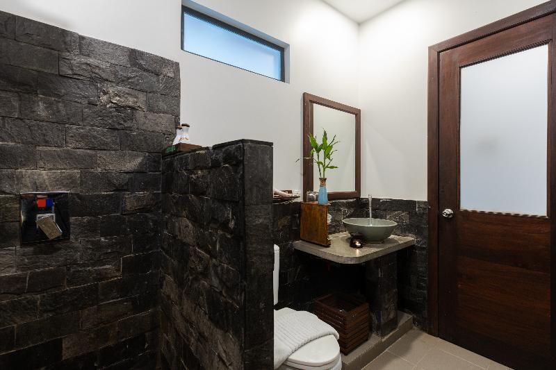 Green Amazon Residence Hotel image