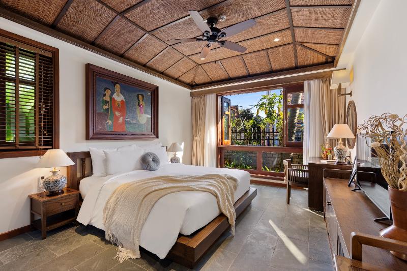VILLA THREE BEDROOMS