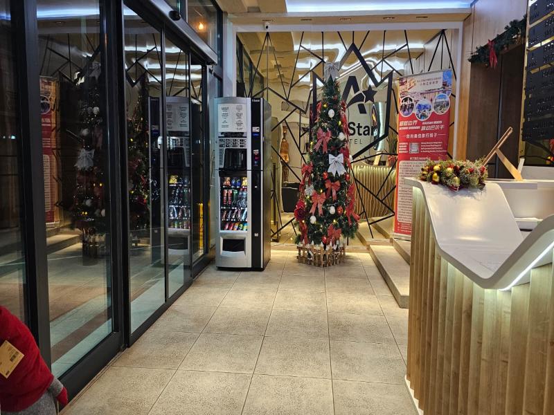Air Star Hotel image