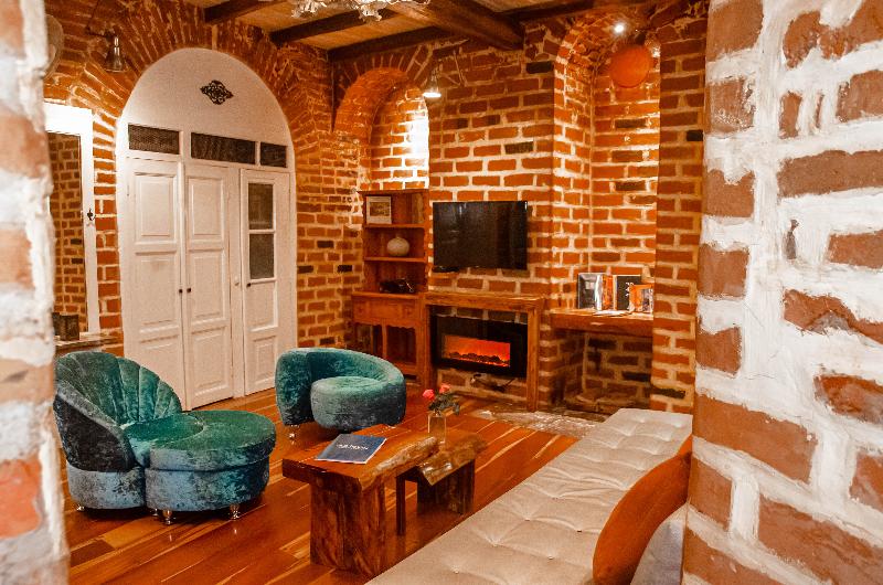Old Town Quito Suites image