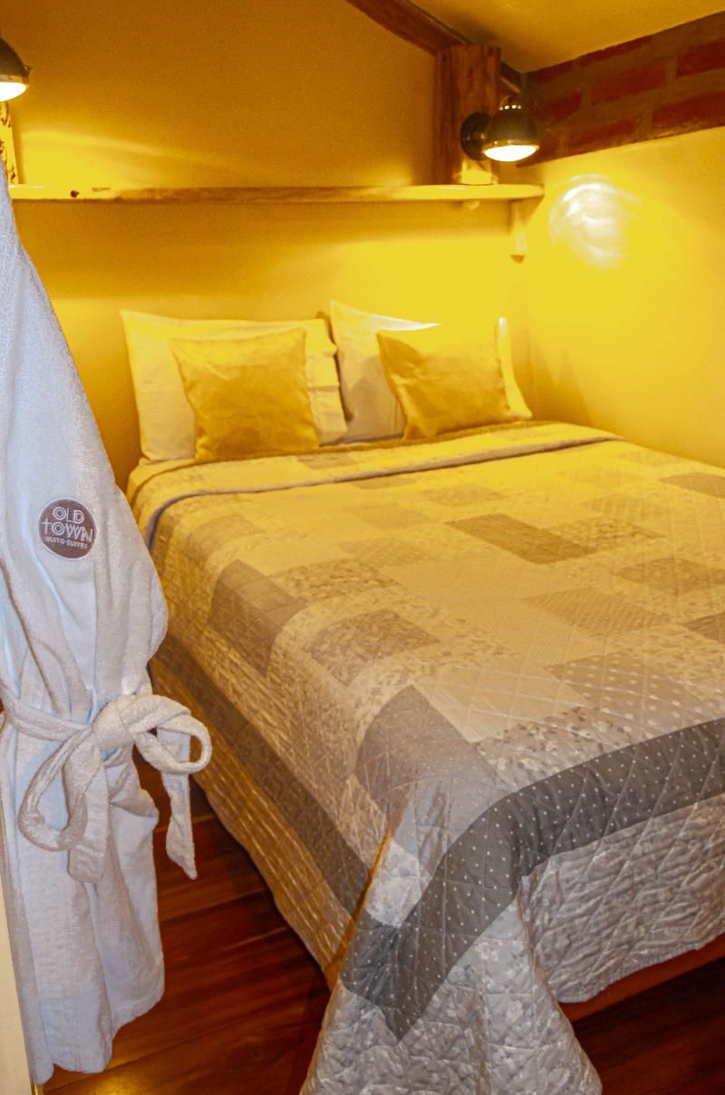 Old Town Quito Suites image