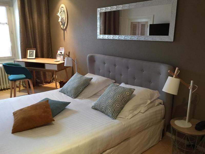 Logis Hotel Le Central image