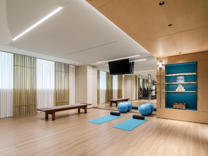 Canton Hotel Guangzhou, Tapestry Collection image