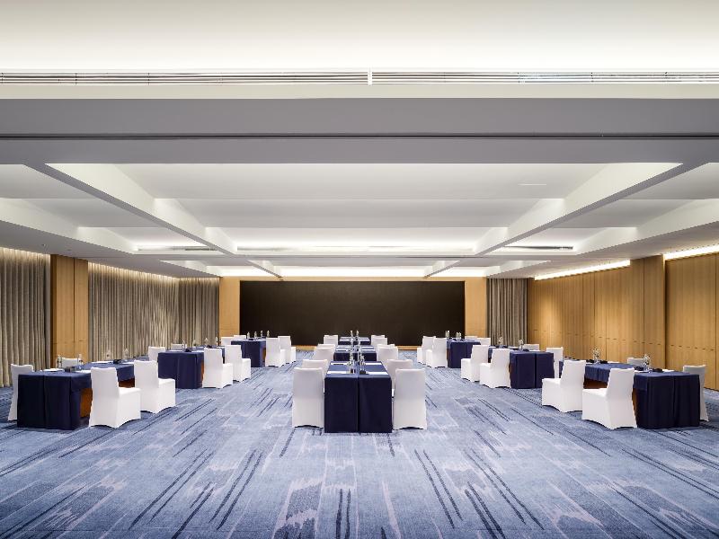 Canton Hotel Guangzhou, Tapestry Collection image