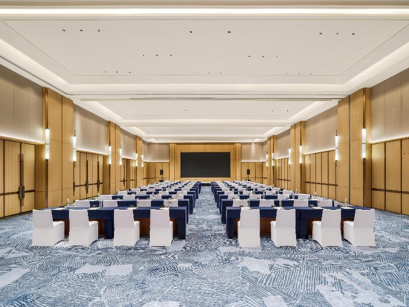 Canton Hotel Guangzhou, Tapestry Collection image