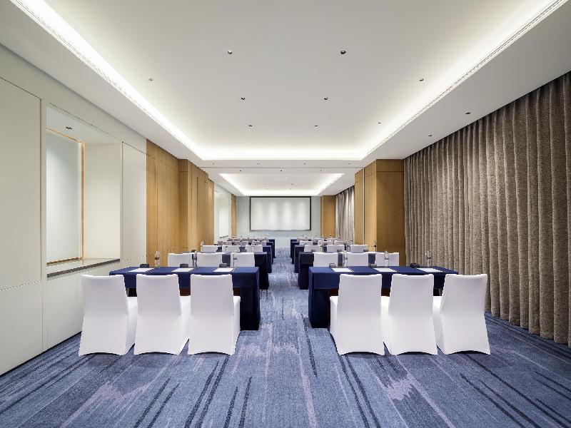 Canton Hotel Guangzhou, Tapestry Collection image