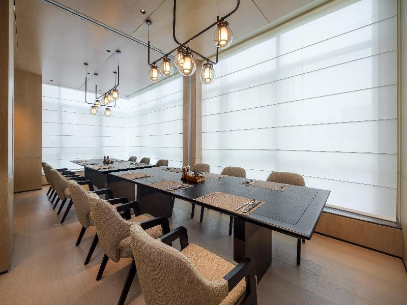 Canton Hotel Guangzhou, Tapestry Collection image