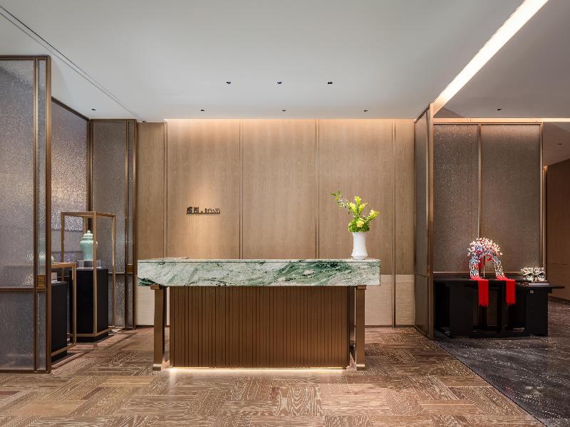 Canton Hotel Guangzhou, Tapestry Collection image