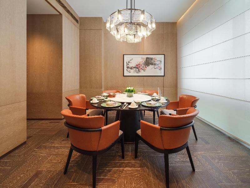 Canton Hotel Guangzhou, Tapestry Collection image
