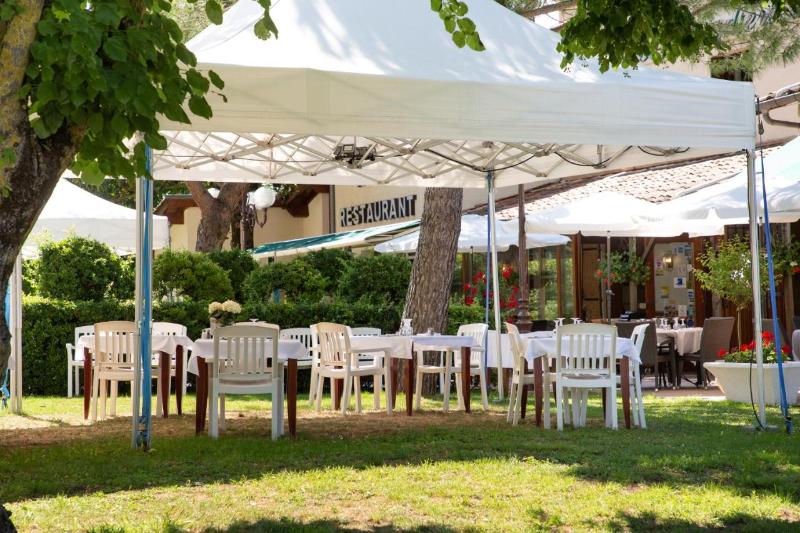 Hotel La Bombardiere image