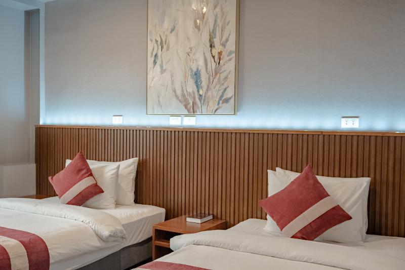 Kekehyu Business Hotel image