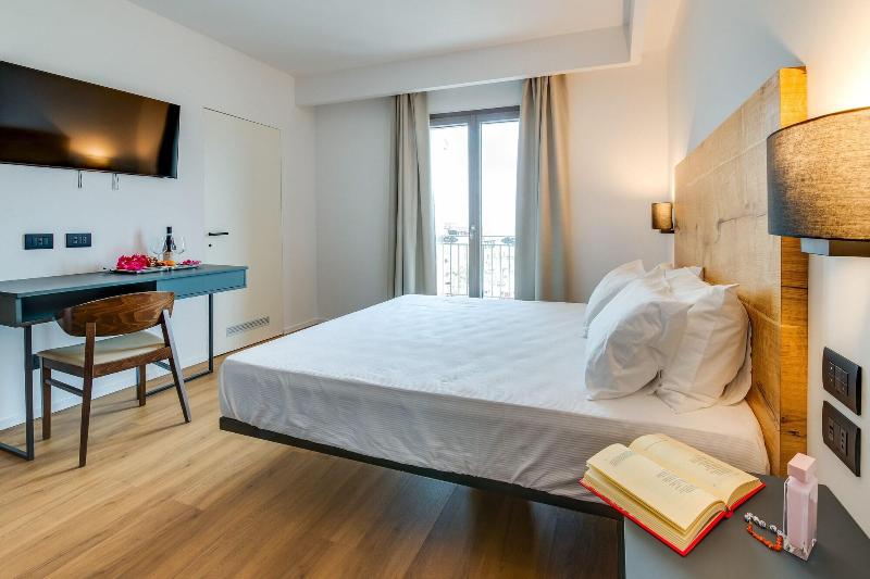 Roccaregina Hotel image