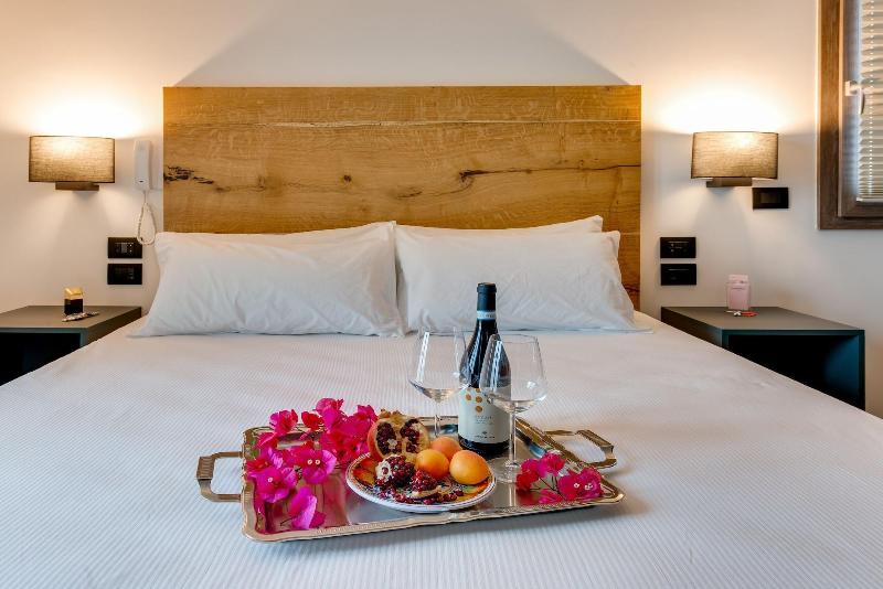 Roccaregina Hotel image