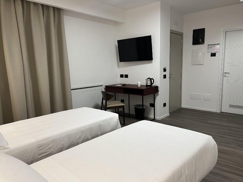 Roccaregina Hotel image