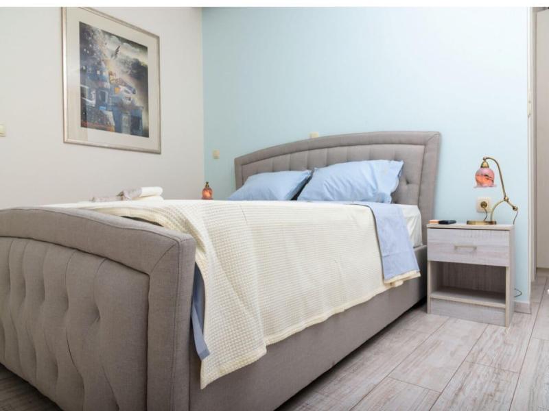 Theasis Athens image