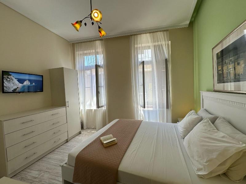 Theasis Athens image