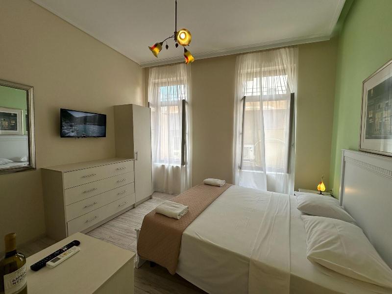 Theasis Athens image