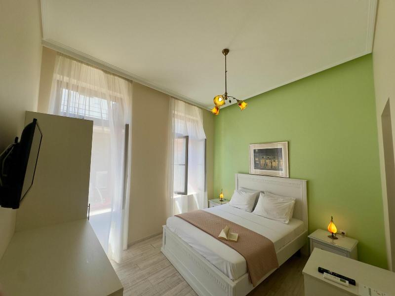 Theasis Athens image