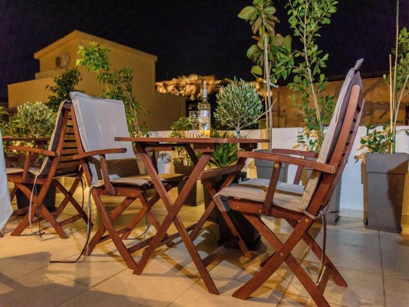 Theasis Athens image