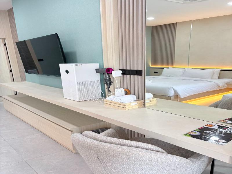 Bb House & Resort By Zuzu image
