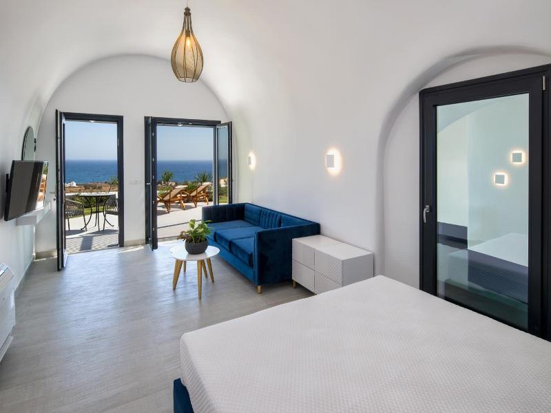 Palm Island Suites image