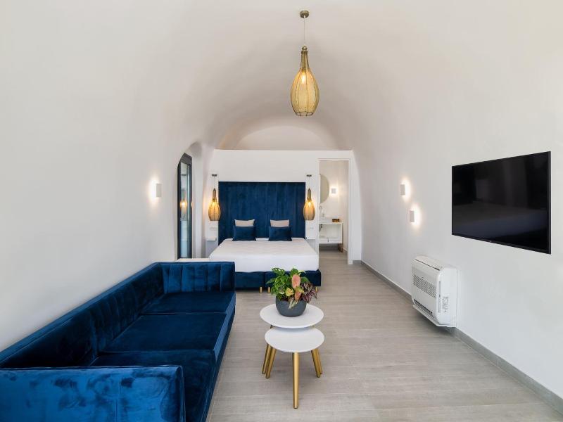 Palm Island Suites image