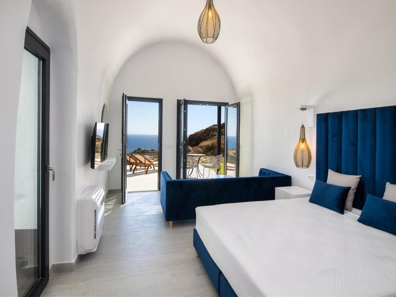 Palm Island Suites image