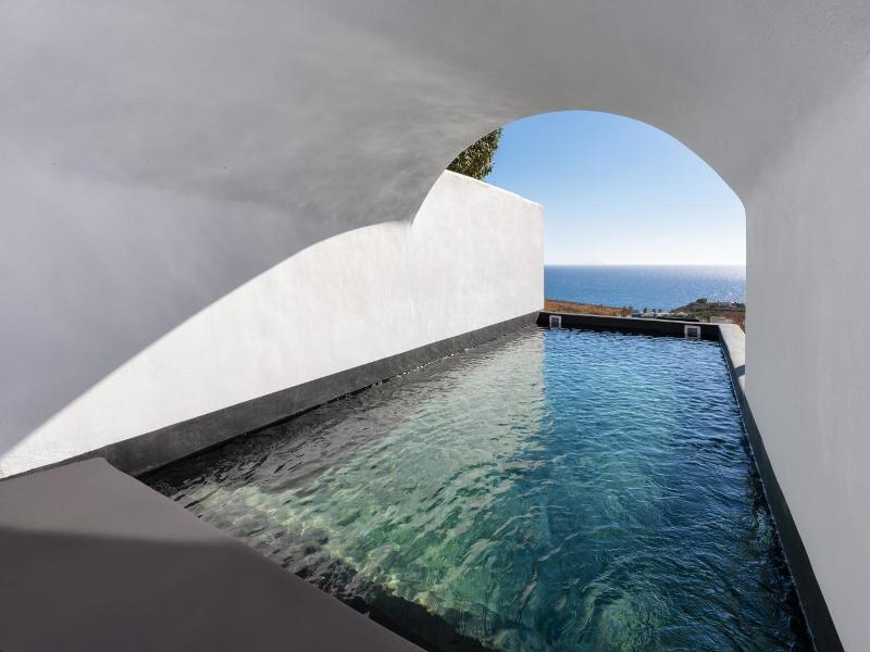 Palm Island Suites image