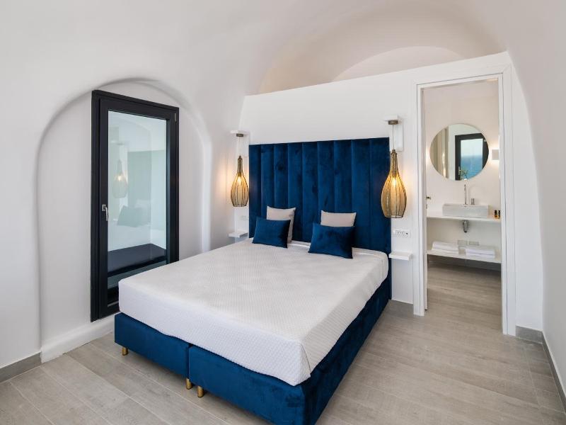 Palm Island Suites image