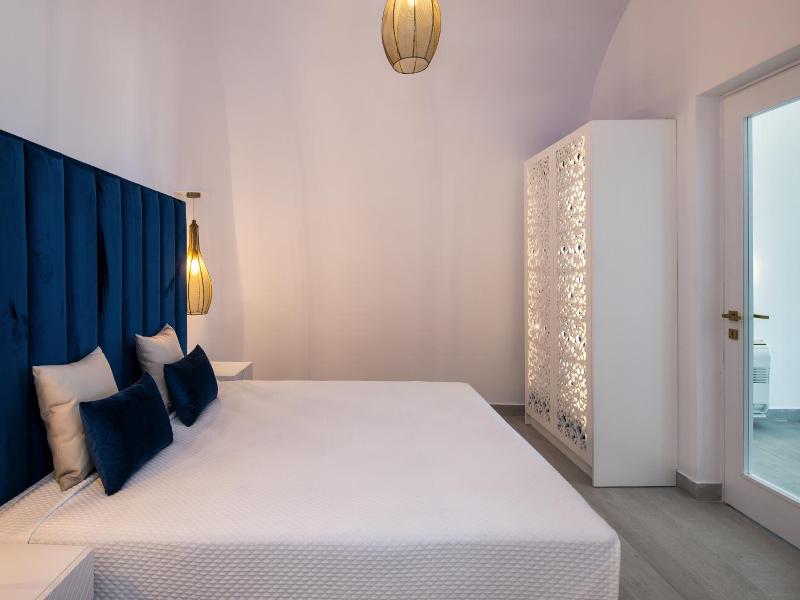 Palm Island Suites image