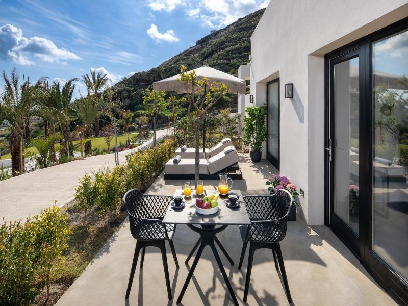 Palm Island Suites image