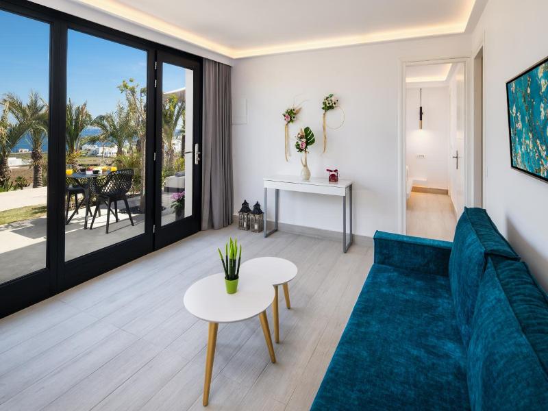 Palm Island Suites image