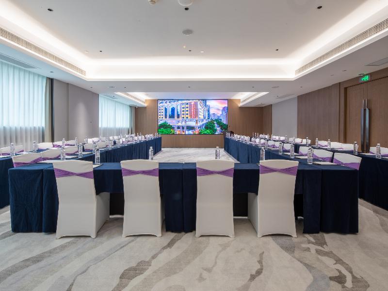 Landmark International Hotel image