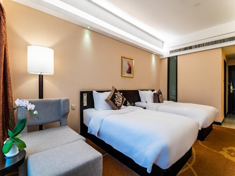 Landmark International Hotel image