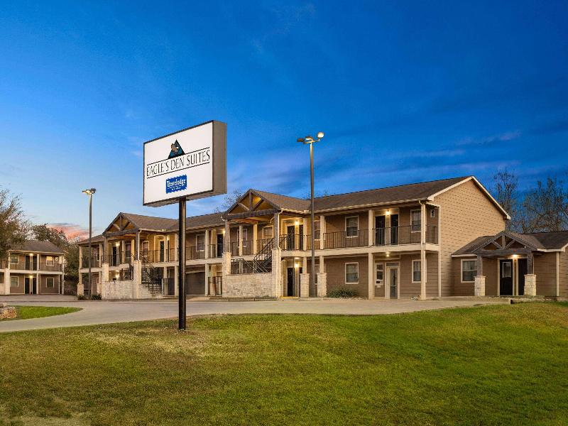 Eagles Den Three Rivers Texas A Travelodge image