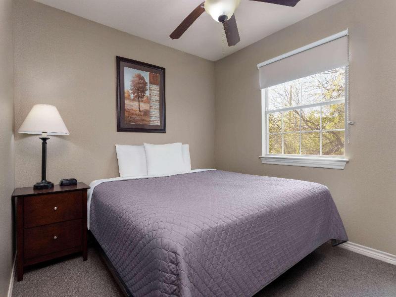 Eagles Den Three Rivers Texas A Travelodge image