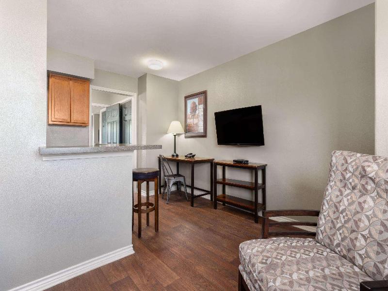Eagles Den Three Rivers Texas A Travelodge image