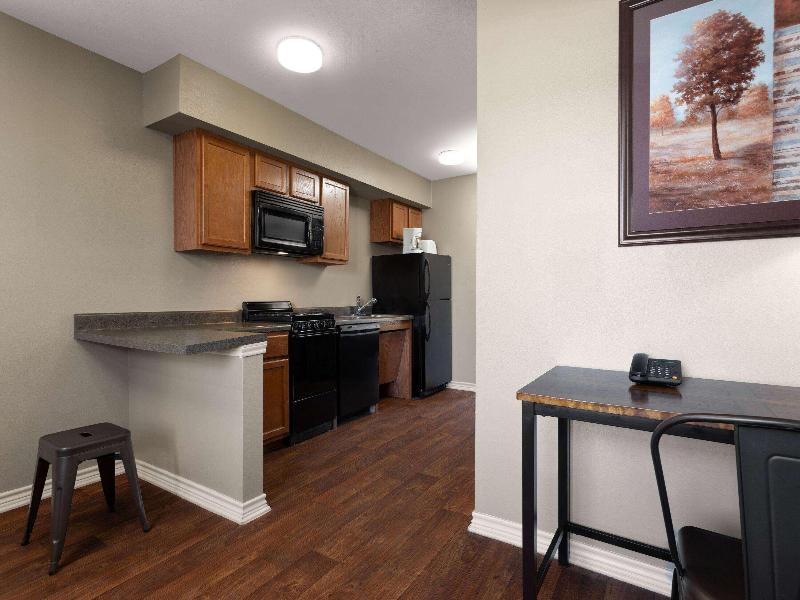 Eagles Den Three Rivers Texas A Travelodge image