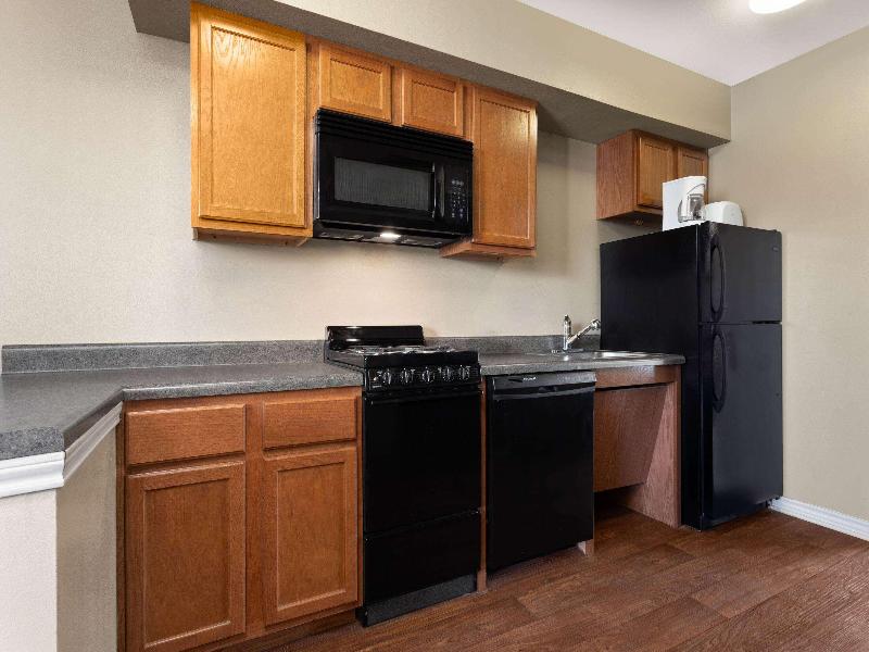 Eagles Den Three Rivers Texas A Travelodge image