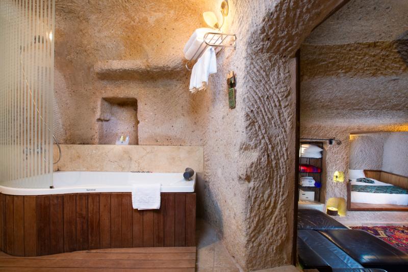 Cappadocia Fairy Chimneys Selfie Cave Hotel